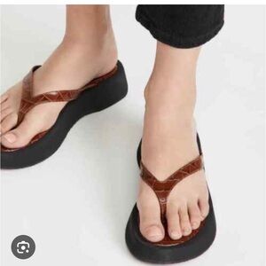 STAUD Tessa platform sandals size 6